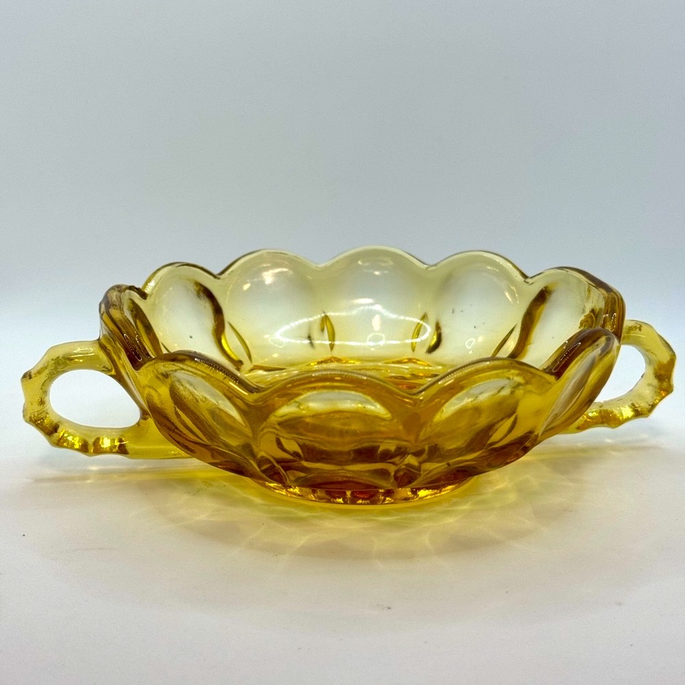 Anchor Hocking Fairfield Amber Pressed Glass Handled Bowl Dish Scalloped Rim